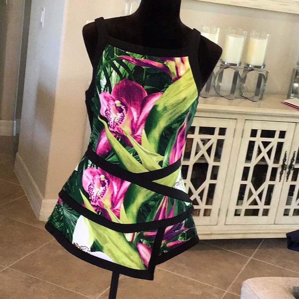 Floral Tropical Print Square-Neck Sleeveless Top - Pink & Green